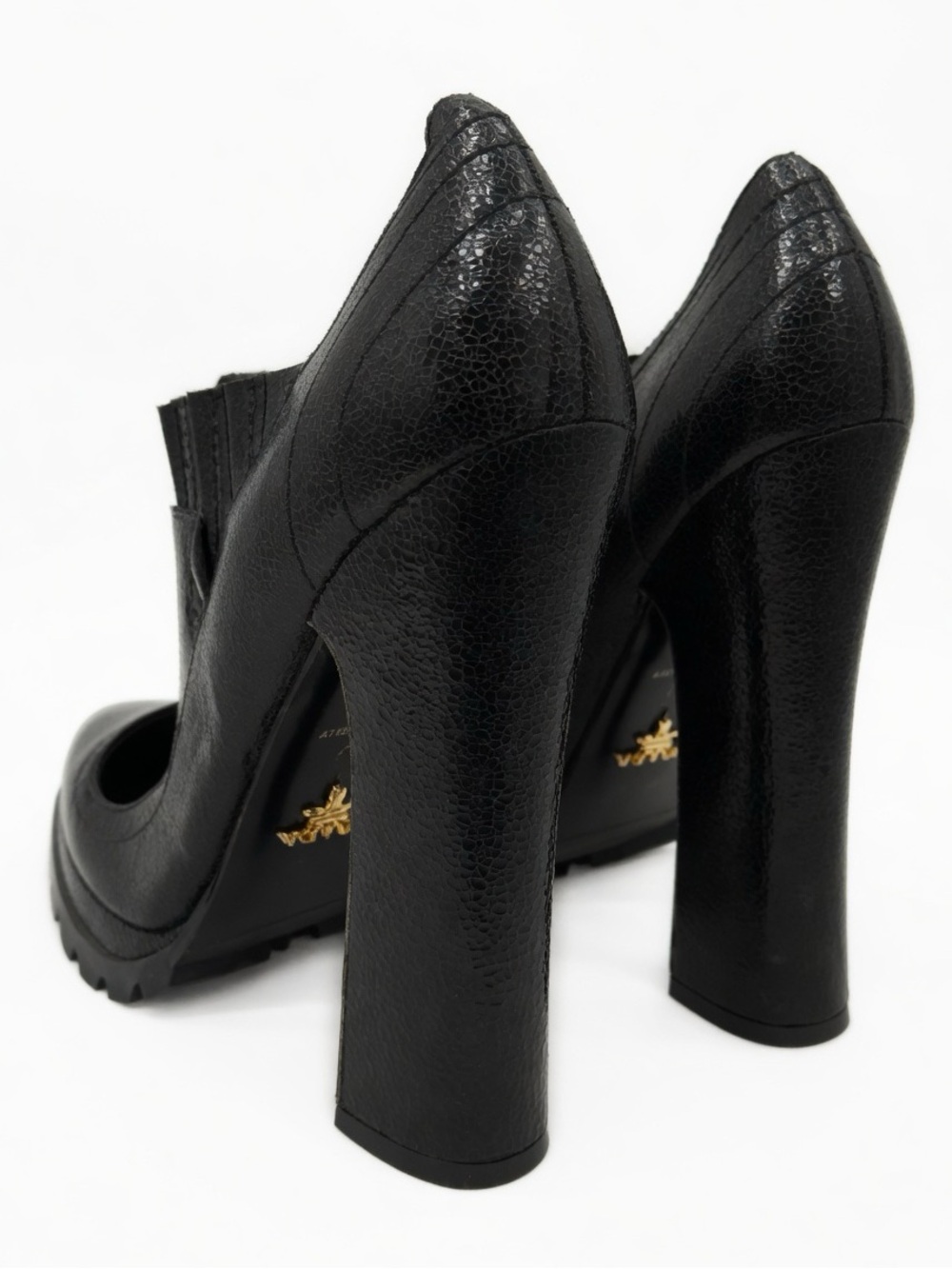 Vintage PRADA Circa 1990’s Black Leather Mary Jane Platform Pumps!
Never Worn!! - Picture 3 of 9